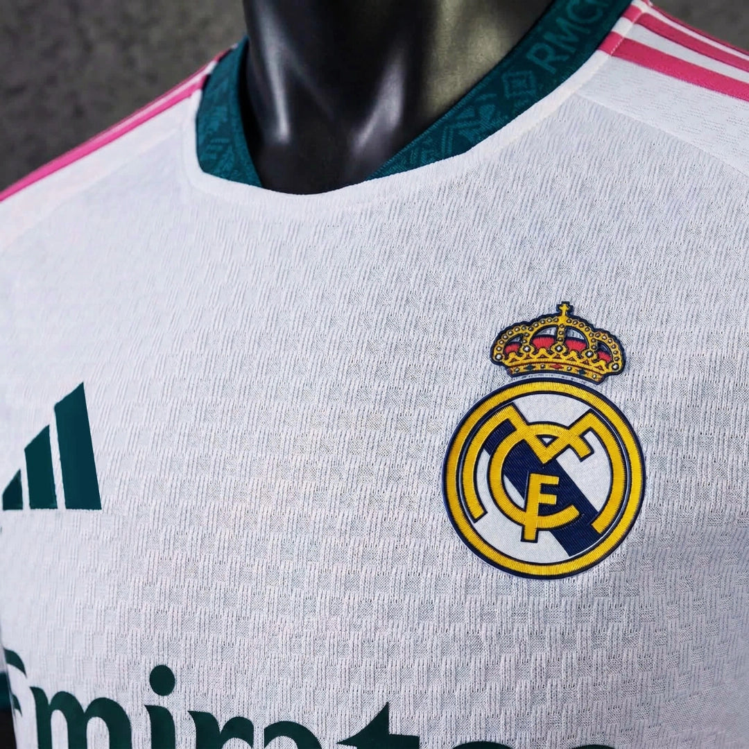 Real Madrid F.C. Home Kit 2026-27 [PLAYER VERSION]